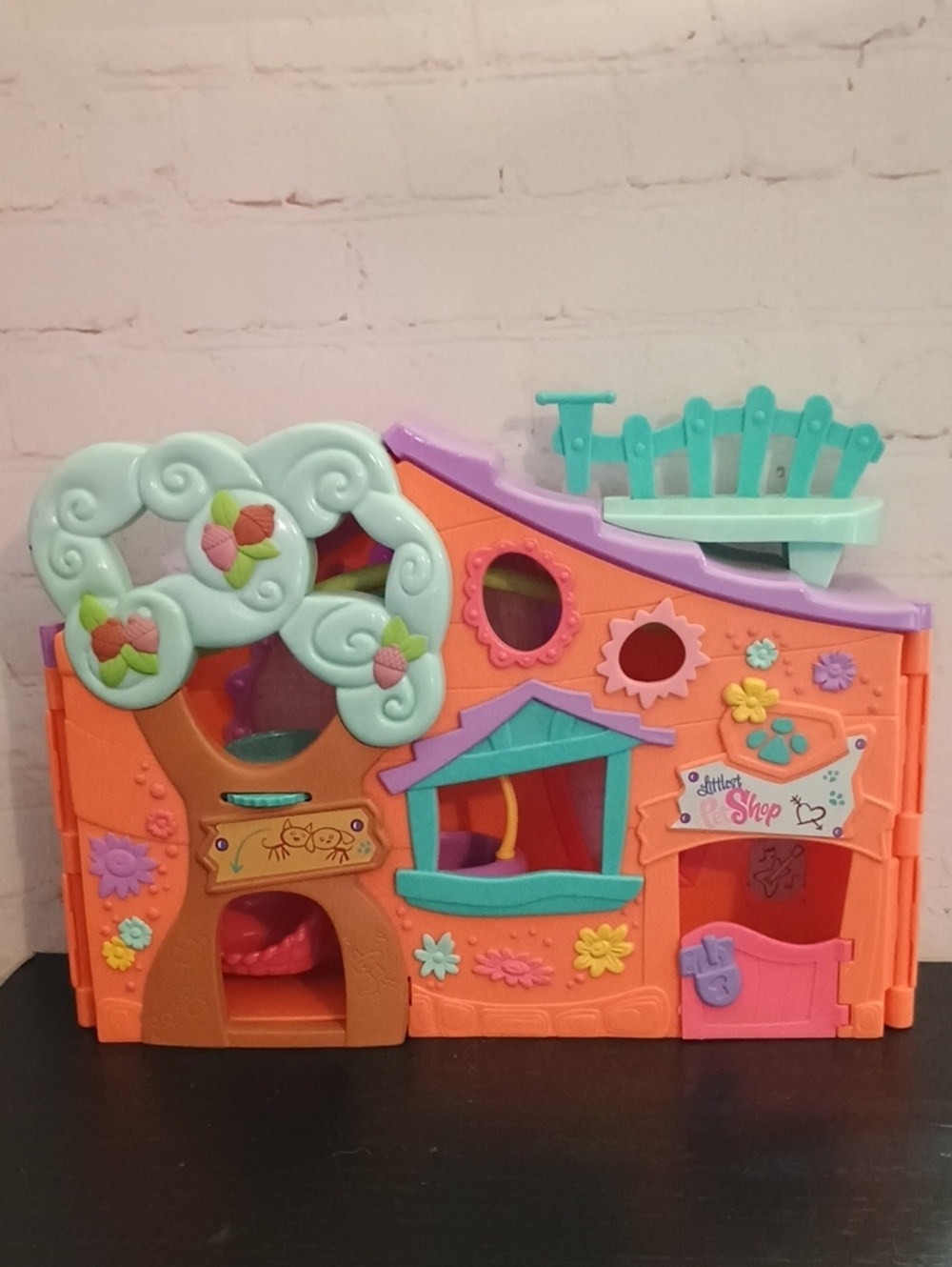 Littlest Pet Shop Pets Only! Clubhouse Playset House Only 2007 Orange